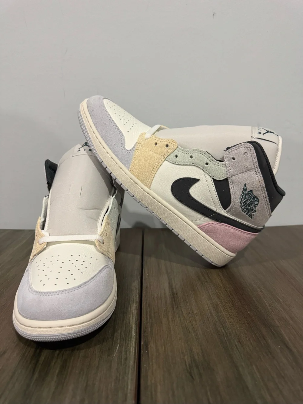 NIKE AIR JORDAN 1 MID SE SAIL ICED JADE MEN SHOES